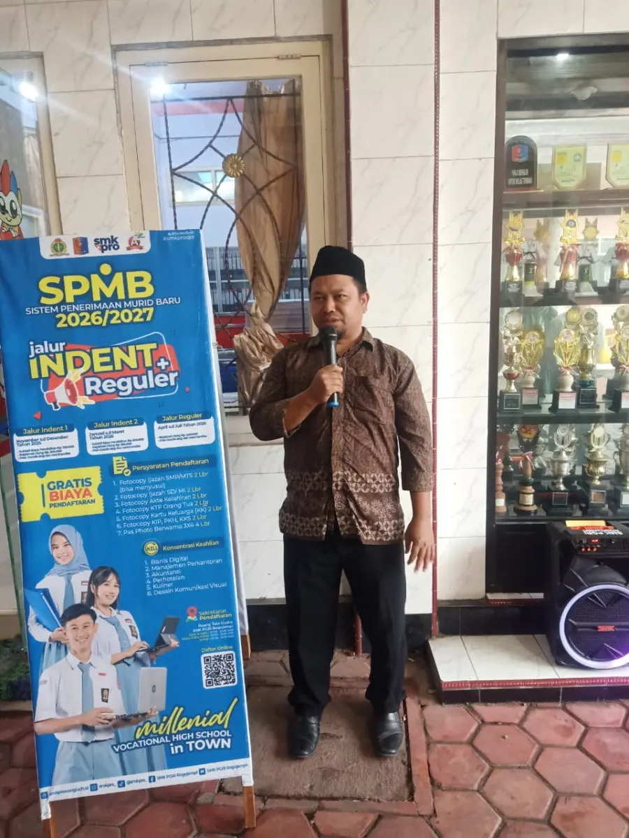 Membangun Optimisme dan Sinergi Menuju PPDB 2026 - Foto Petugas