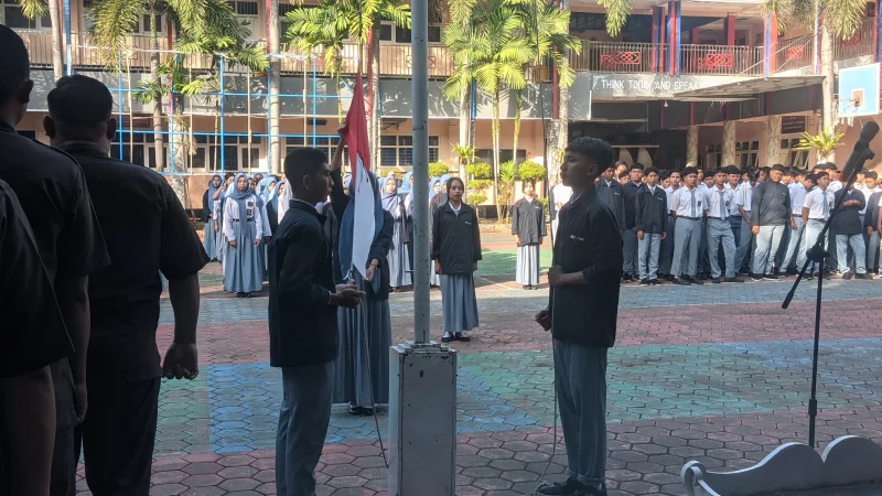UPACARA RUTIN SMK PGRI ROGOJAMPI, 4 MEI 2026: TEKANKAN TANGGUNG JAWAB SEBAGAI SISWA MENUJU MASA DEPAN